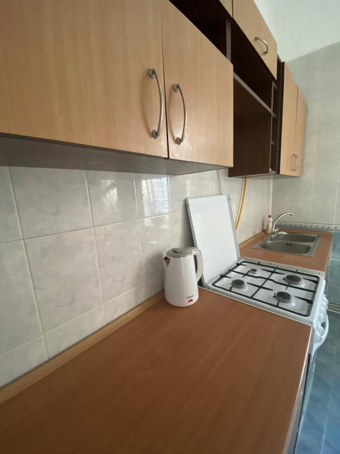 2 Bedroom Apartment On Tomashivskogo Street 7 리비프 외부 사진