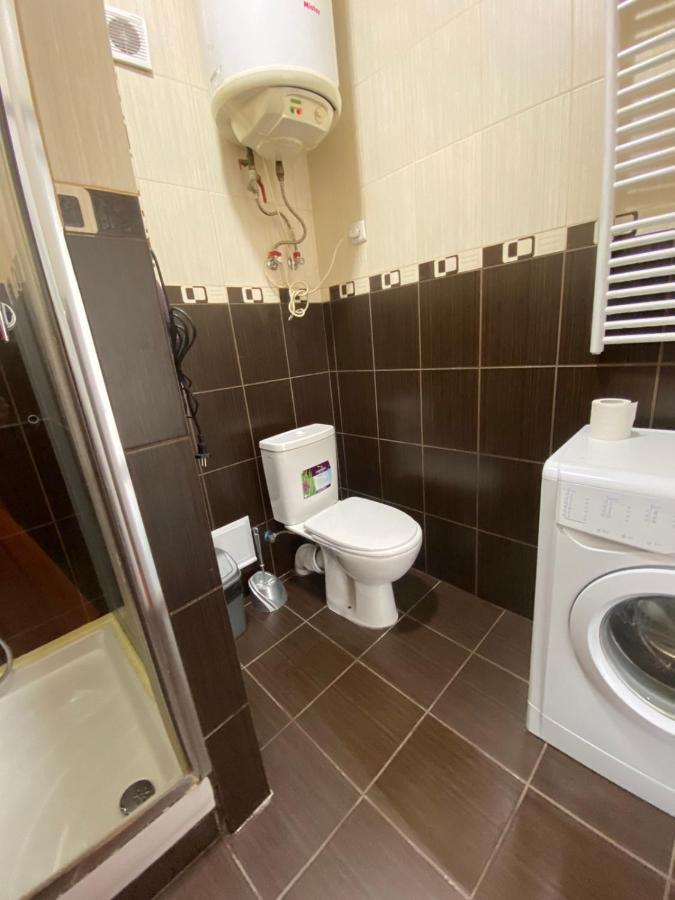 2 Bedroom Apartment On Tomashivskogo Street 7 리비프 외부 사진