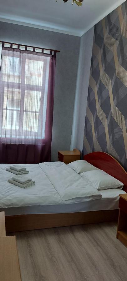 2 Bedroom Apartment On Tomashivskogo Street 7 리비프 외부 사진